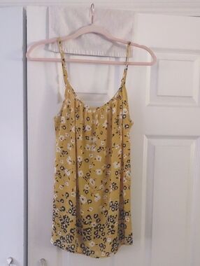cabi Mustard Floral Scoop-Neck Blouse Size Medium